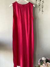 Load image into Gallery viewer, Sleeveless Maxi Dress
