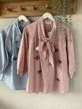 Load image into Gallery viewer, NOEN Bee Shirt
