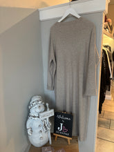 Load image into Gallery viewer, Floral Knitted Dress
