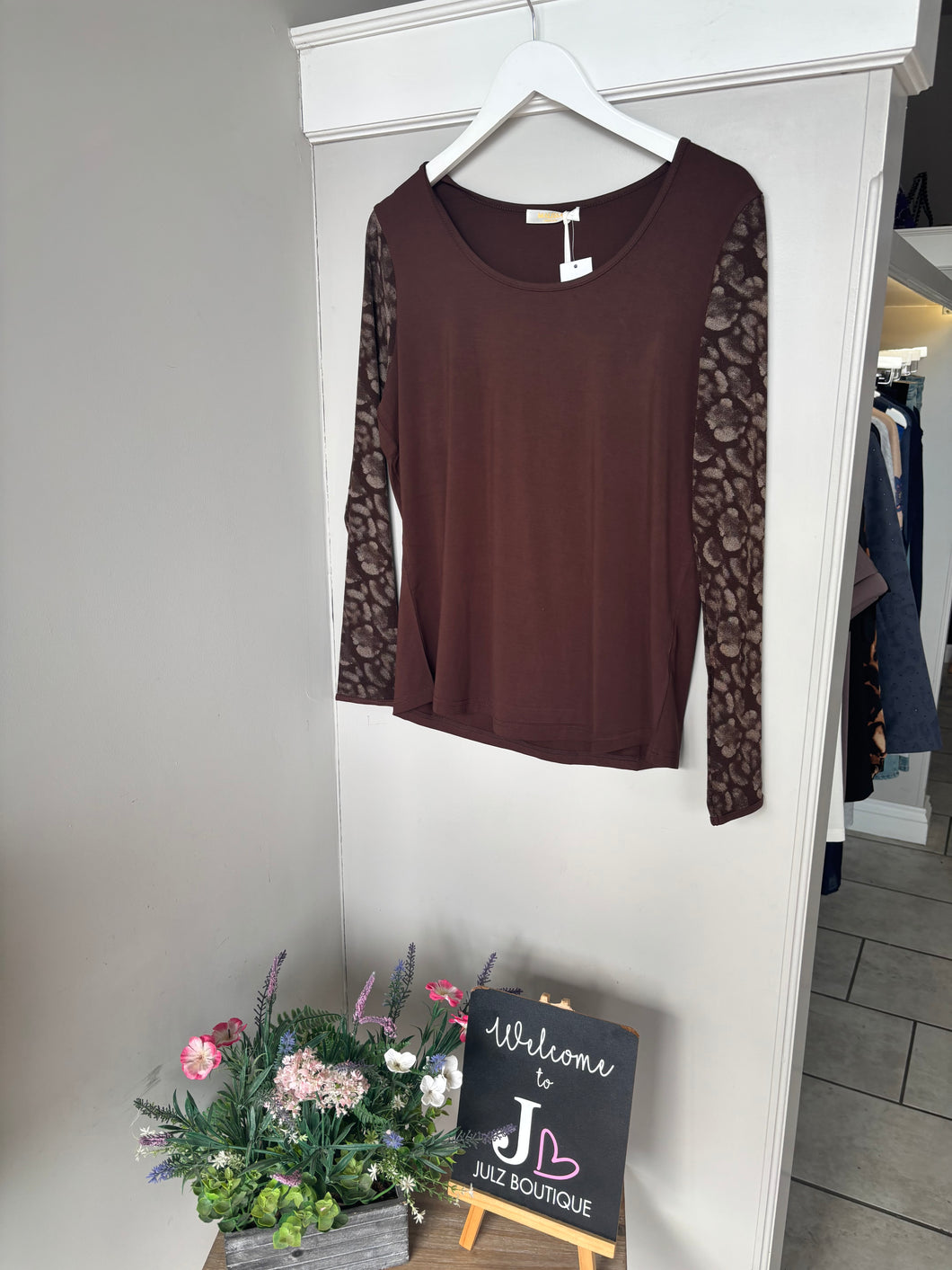 Malissa J Mesh Sleeve Top-chocolate
