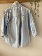 Load image into Gallery viewer, NOEN Bee Shirt
