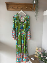 Load image into Gallery viewer, JoeBrowns Summer Carnival Dress

