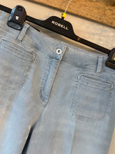 Load image into Gallery viewer, Robell Debby Full Length - Light Wash
