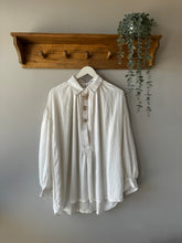 Load image into Gallery viewer, Beach Button Blouse
