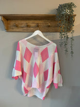 Load image into Gallery viewer, Argyle Fine Knit Top
