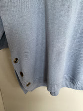 Load image into Gallery viewer, Eyelet 3/4 Sleeve lightweight jumper
