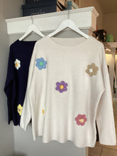 Load image into Gallery viewer, Crochet Flower Jumper
