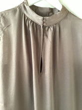 Load image into Gallery viewer, Saint Tropez - Aileen Blouse
