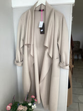 Load image into Gallery viewer, Waterfall Long Jacket

