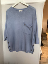 Load image into Gallery viewer, Eyelet 3/4 Sleeve lightweight jumper
