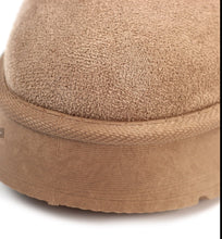 Load image into Gallery viewer, Lunar Nissi Mink Slipper
