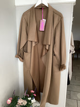 Load image into Gallery viewer, Waterfall Long Jacket

