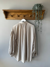 Load image into Gallery viewer, Beach Button Blouse

