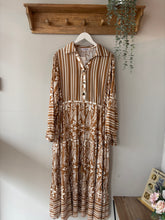 Load image into Gallery viewer, Botanical Print Maxi Dress
