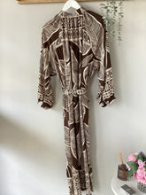 Load image into Gallery viewer, Monochrome Leaf Print Shirt Dress
