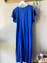 Load image into Gallery viewer, Essential Jersey Knot Dress
