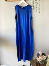 Load image into Gallery viewer, Sleeveless Maxi Dress
