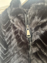 Load image into Gallery viewer, Malissa J - Faux Fur Gilet

