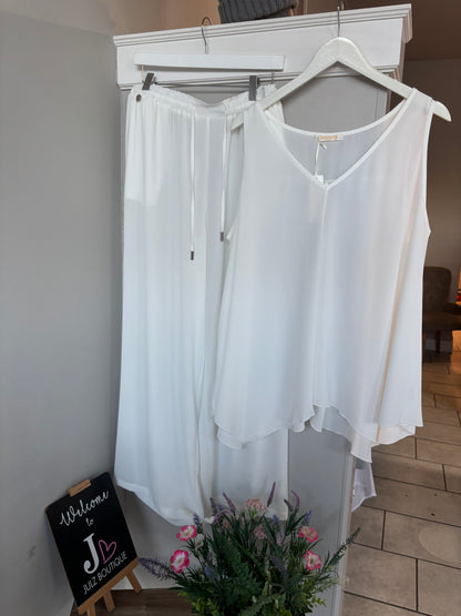 Malissa J - Wide Leg Trousers