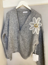 Load image into Gallery viewer, Flower Cardigan
