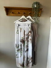Load image into Gallery viewer, Floral Linen Blend Co-ord Set
