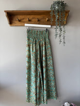 Load image into Gallery viewer, Boho Wide Leg Collottes
