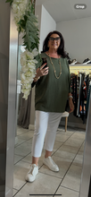 Load image into Gallery viewer, Crinkle 3/4 Sleeve Top4
