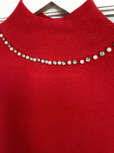 Load image into Gallery viewer, Short Sleeve Pearl Neck Jumper
