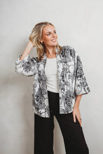 Load image into Gallery viewer, Elie Beaumont SHORT Serendipity Black/White Crane Natural Cotton Kimono Jacket
