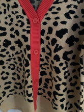 Load image into Gallery viewer, Leopard Print Cardigan
