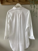 Load image into Gallery viewer, Relaxed Fit Cuffed Sleeve Shirt
