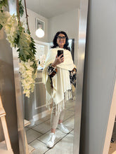 Load image into Gallery viewer, Tassel Shawl
