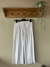Load image into Gallery viewer, Robell Debby 09 Ankle Grazer Trouser
