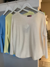 Load image into Gallery viewer, Soft Knit Long Sleeve Essential Jumper
