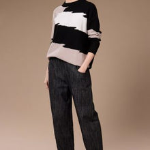Load image into Gallery viewer, Peruzzi Colour Block Knit Jumper
