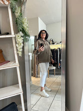 Load image into Gallery viewer, Leopard Print Bow Hoody
