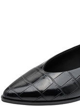 Load image into Gallery viewer, Marco Tozzi Black Croco Pump
