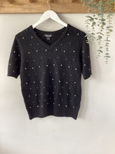 Load image into Gallery viewer, Solo V Neck Diamond Knit Top
