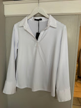 Load image into Gallery viewer, Cuff Sleeve Nylon Shirt
