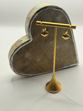 Load image into Gallery viewer, Just Julz Mother Of Pearl Heart Earrings
