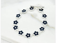 Load image into Gallery viewer, Envy Daisy Bracelet
