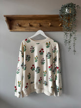 Load image into Gallery viewer, Compania Fantastica Spring Flower Jumper
