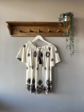 Load image into Gallery viewer, MalissaJ Mono Ruffle Top
