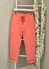 Load image into Gallery viewer, One-size Magic Pants
