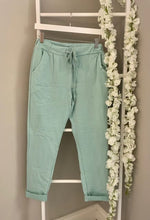 Load image into Gallery viewer, One-size Magic Pants
