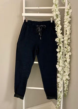 Load image into Gallery viewer, One-size Magic Pants
